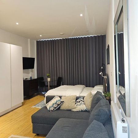 Classic Studio For 4 In Piccadilly Soho Central London Vr3 מראה חיצוני תמונה
